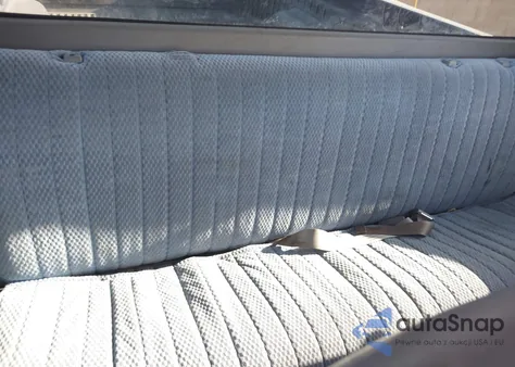 1998 Chevrolet C2500 Fleetside из США, поврежденный, VIN 1GCGC29R5WE141659